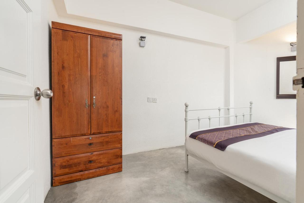 Pantai Seaview Resort Batu Ferringhi 1801 - 3 Rooms Exterior photo