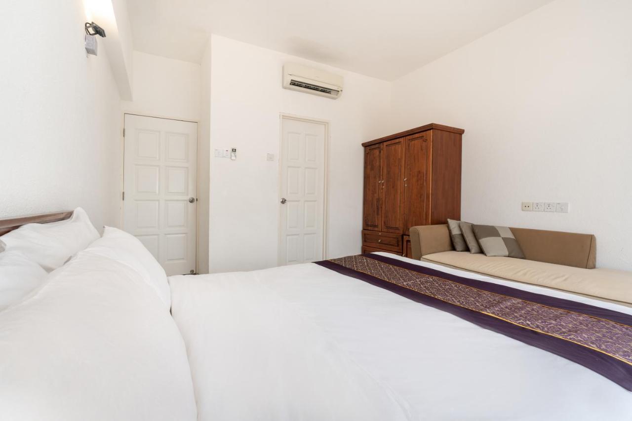 Pantai Seaview Resort Batu Ferringhi 1801 - 3 Rooms Exterior photo